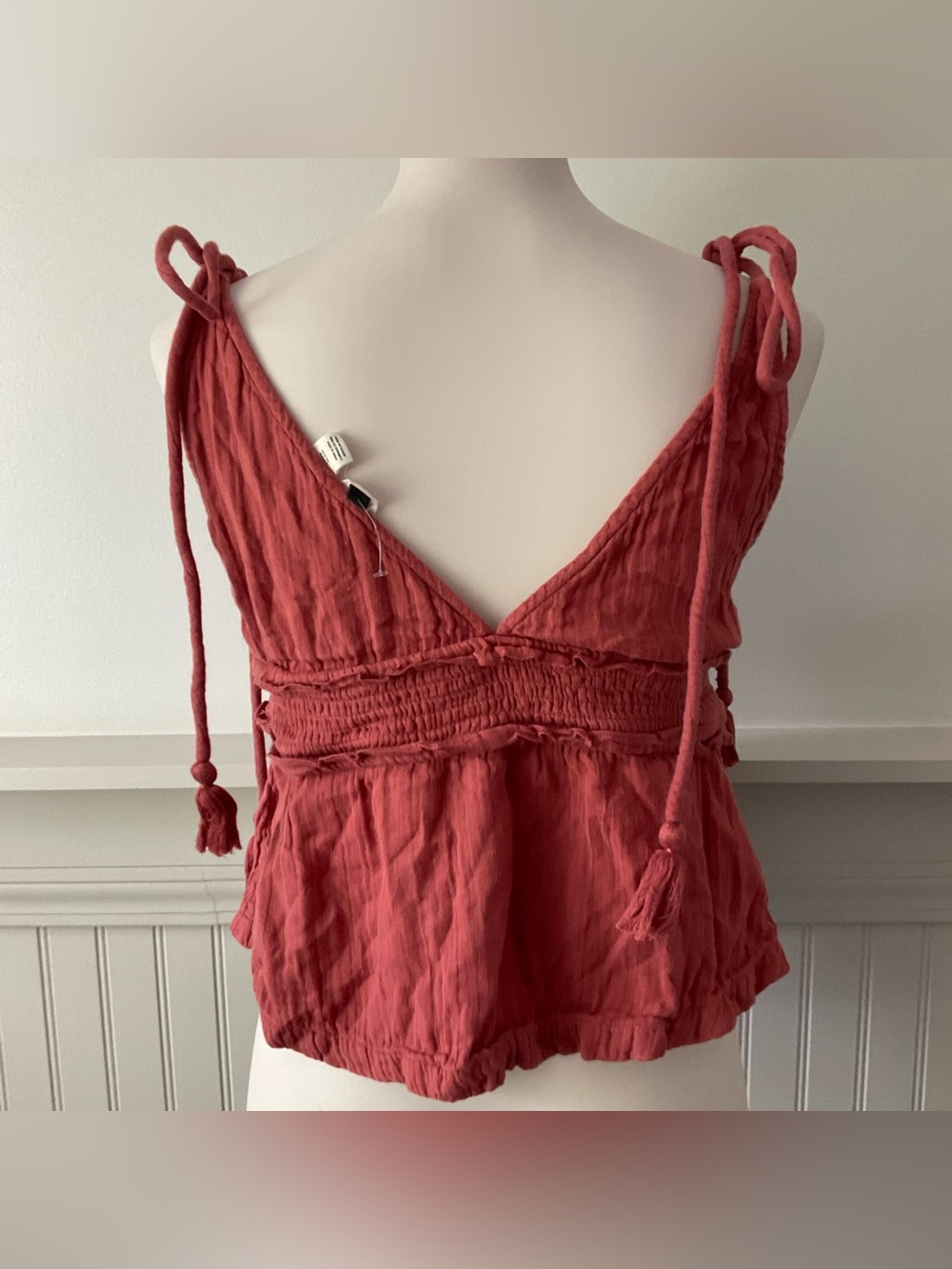 Roxy Rust Cotton Gauze Tie Shoulder Tank Top Smocked Boho Crop - Picture 2 of 2